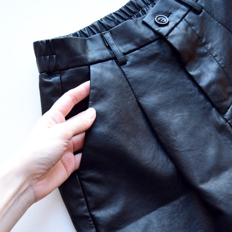 S-3XL Fashion PU Leather Shorts Women's Autumn Winter Bermuda Elastic Waist Loose Five Points Leather Trouser Plus Size Shorts