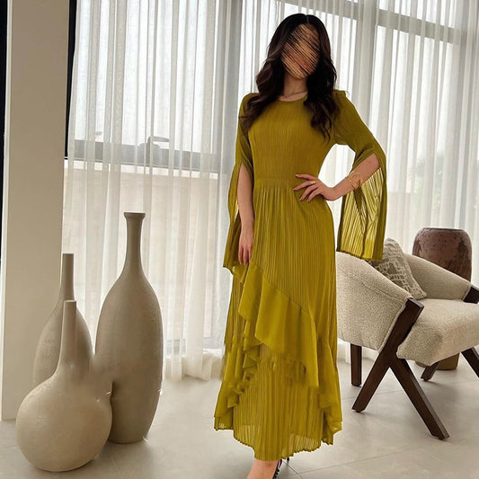 Autumn new plus size women's high-end pleated short sleeved slit solid color dress